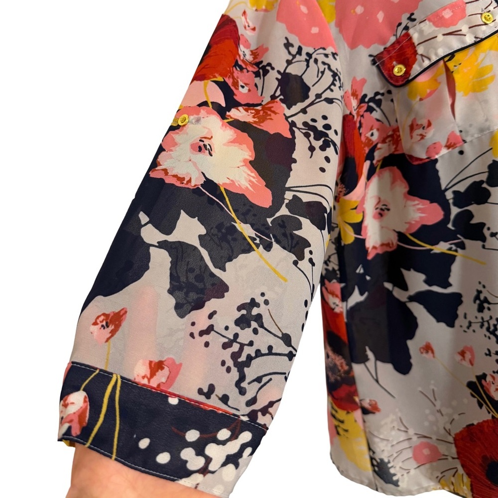 Floral Button-Up Blouse for Women’s - Picture 6 of 8
